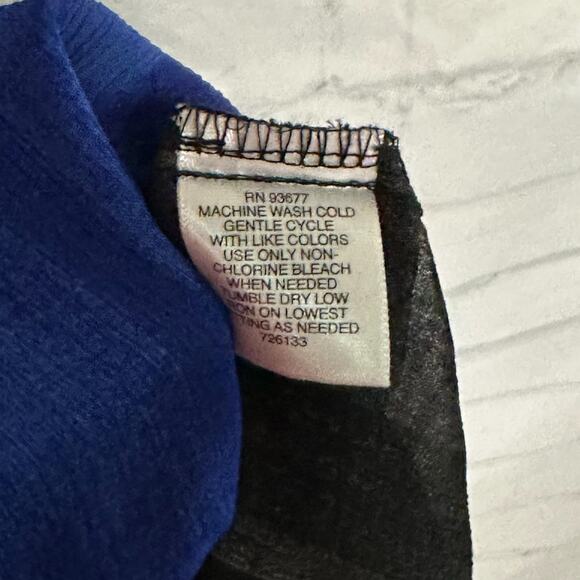 Liz Claiborne Blue and Black Sheer Blouse with Black Tank top, Medium, Pre-owned - Picture 6 of 7